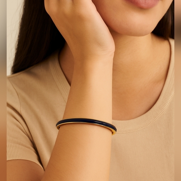 Trina Turk Knife Edge Navy Enamel Bangle - Picture 1 of 7